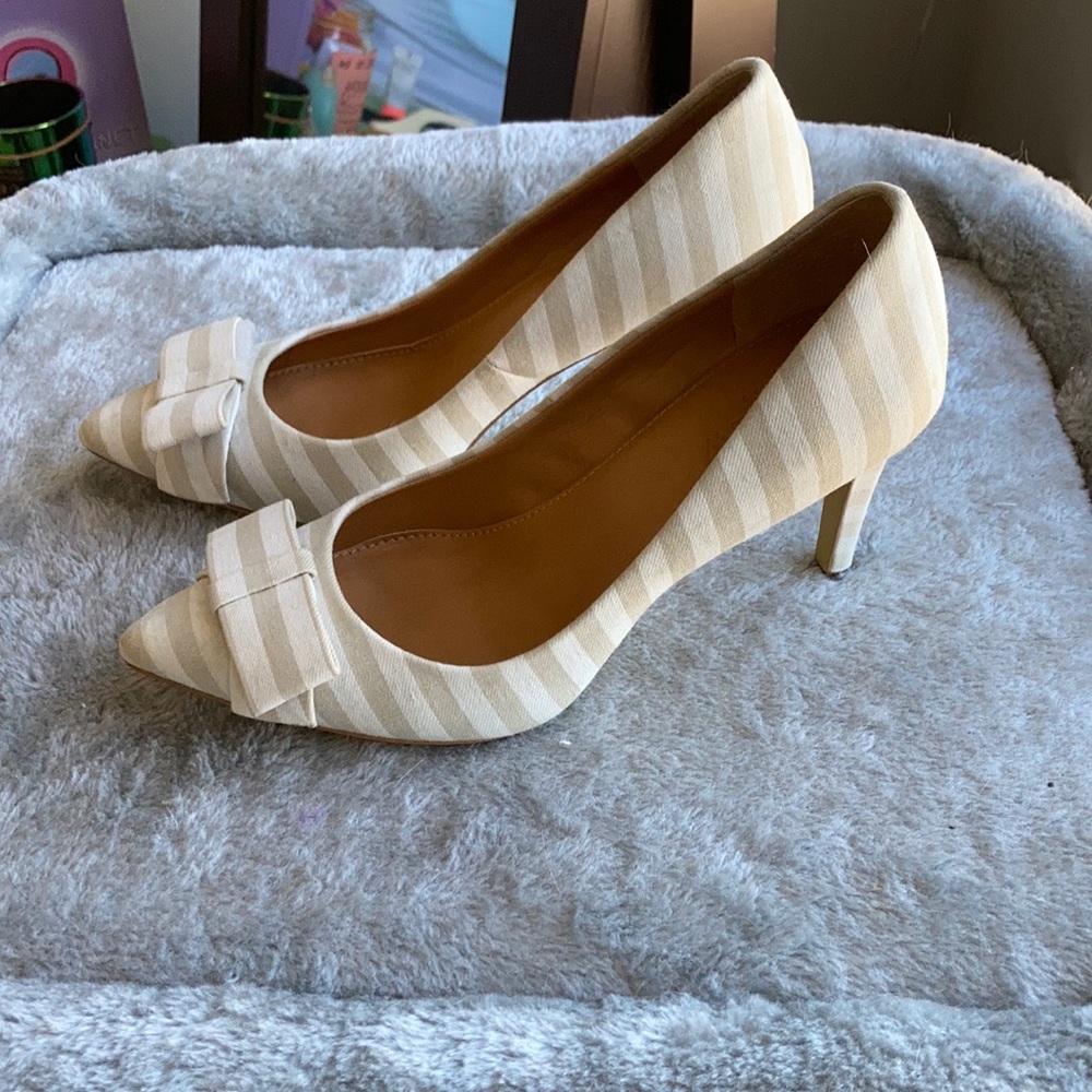 J Crew Tan White Pumps